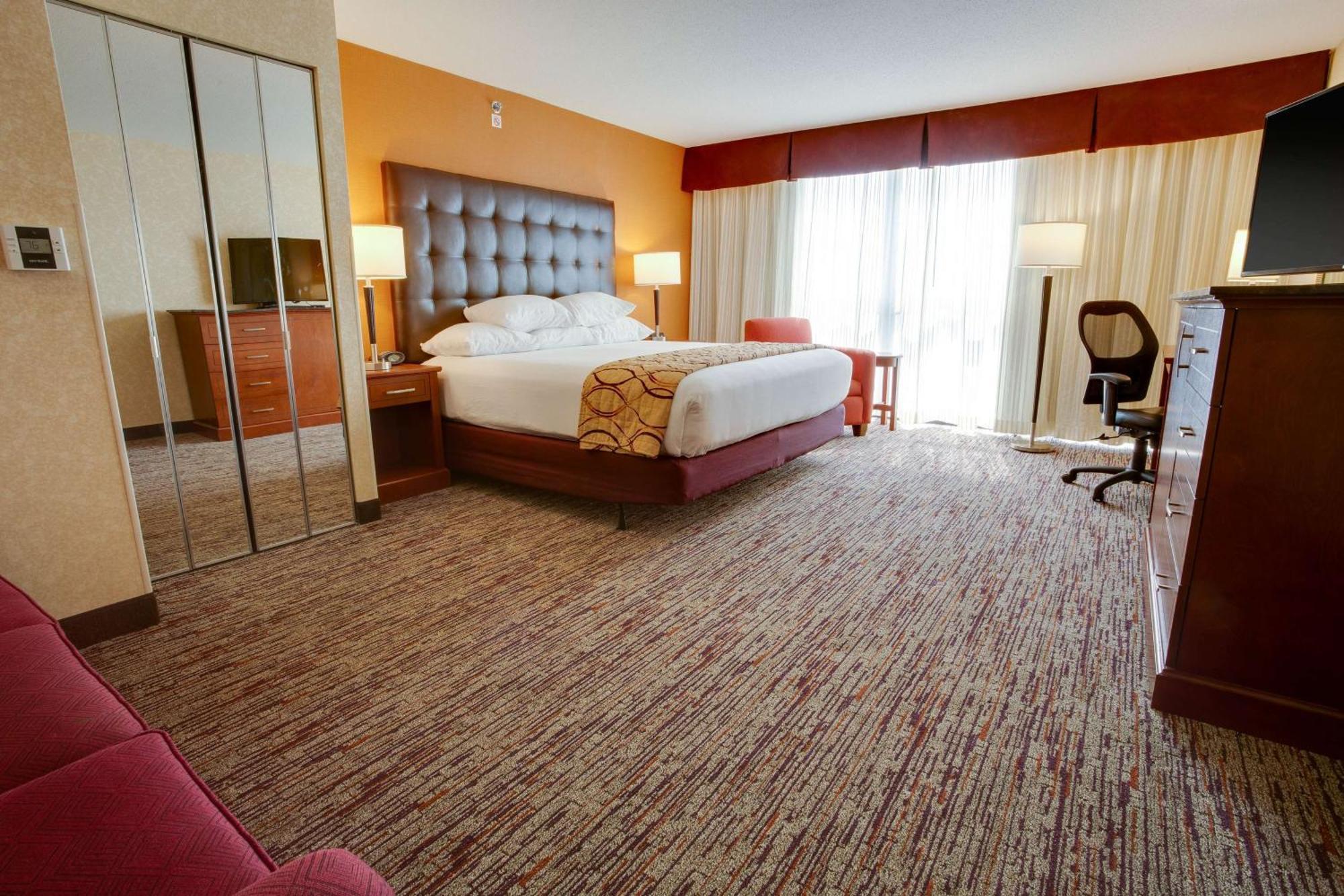 Drury Inn & Suites Терре-Хот Экстерьер фото