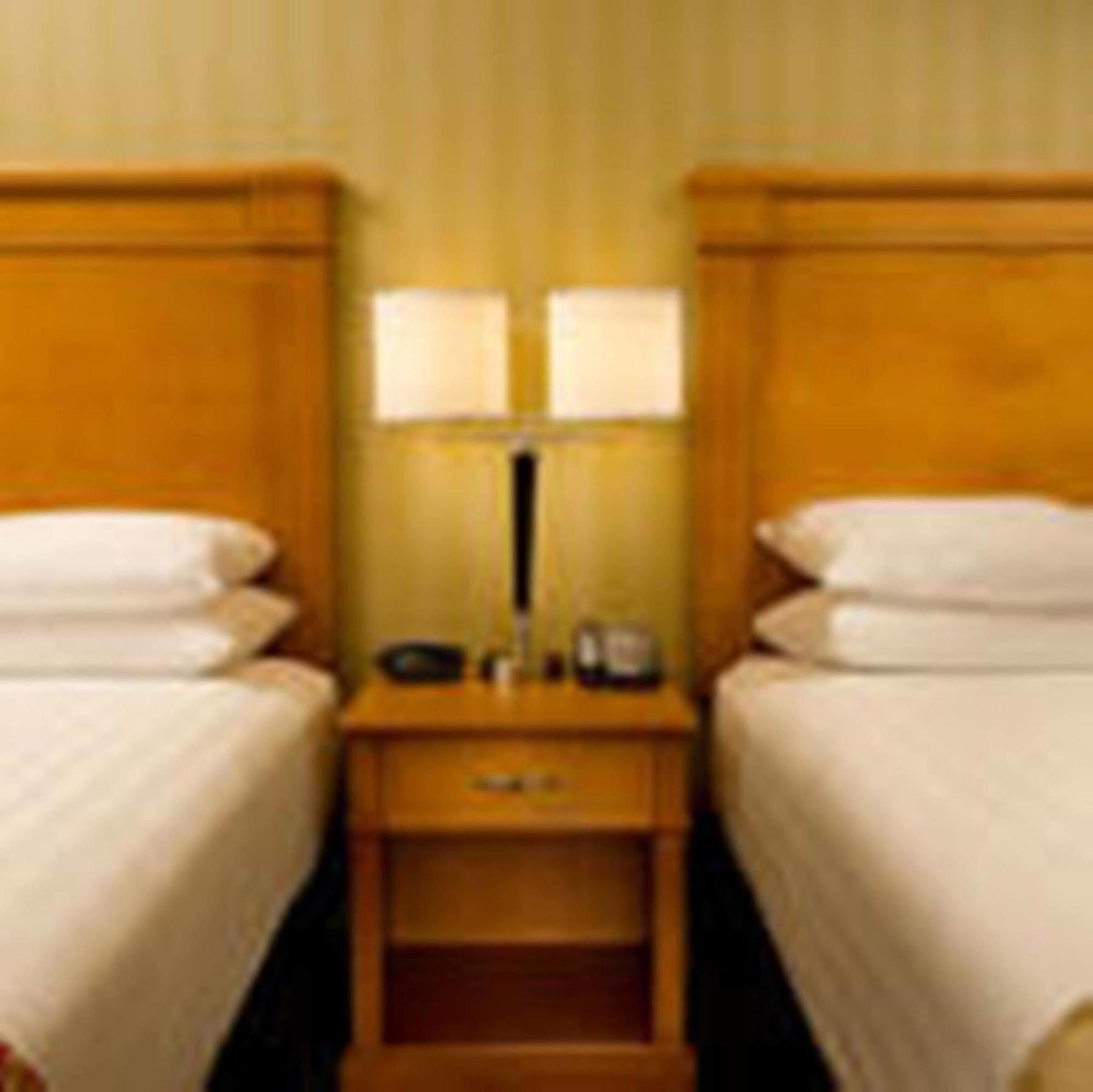Drury Inn & Suites Терре-Хот Экстерьер фото